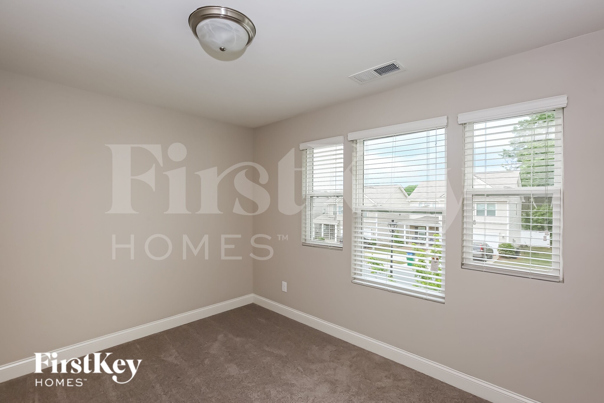 Building Photo - 9232 Evans Creek Ct