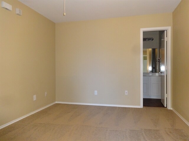 Building Photo - 10405 Hideaway Trl