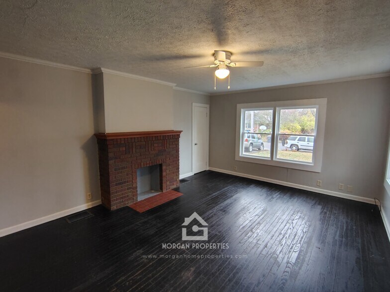 Building Photo - 2324 W 12th St