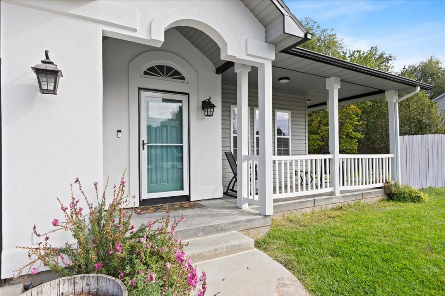 Building Photo - 1102 Heckathorn Pl