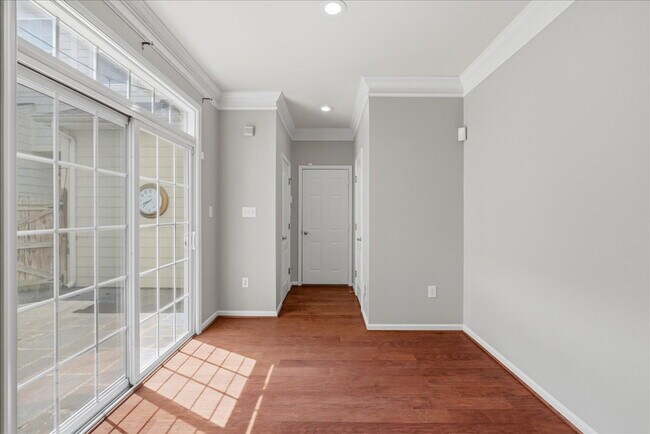 Building Photo - Expansive 4BR / 4.5BA Townhome in Lansdowne Town Center – Over 3,400 Sq Ft!