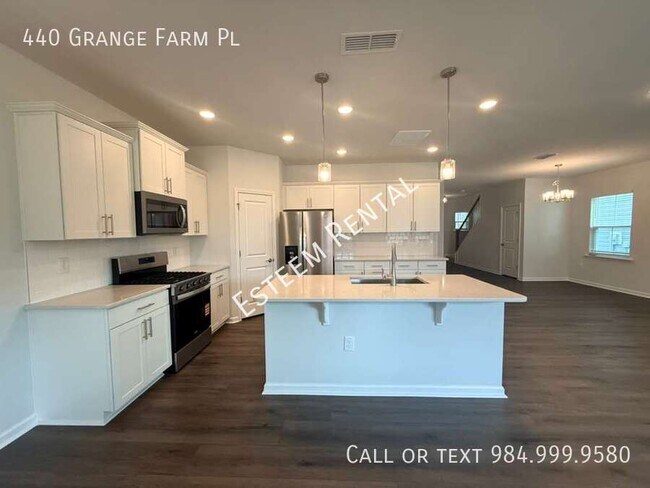 Building Photo - 440 Grange Farm Pl