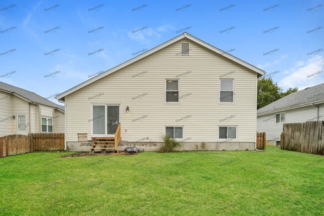 Building Photo - 451 Xavier Ct