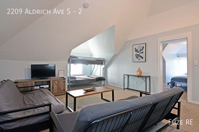 Primary Photo - 2209 Aldrich Ave S