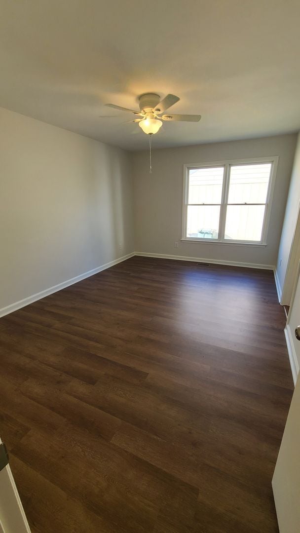 Building Photo - Cute corner home for rent