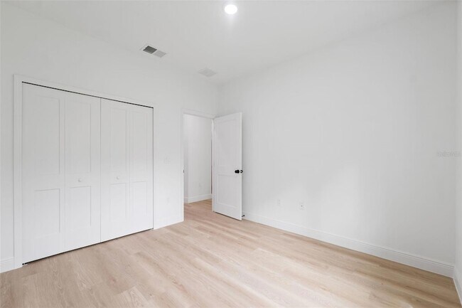 Building Photo - 15775 SW 46th Cir