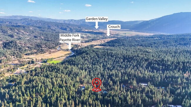 Building Photo - 18 Spur Dr