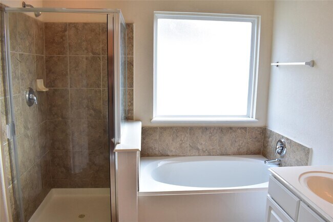 Building Photo - 2911 Creek Arbor Cir