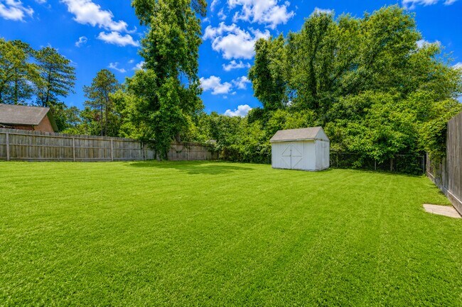 Building Photo - 9550 Thousand Oaks Loop