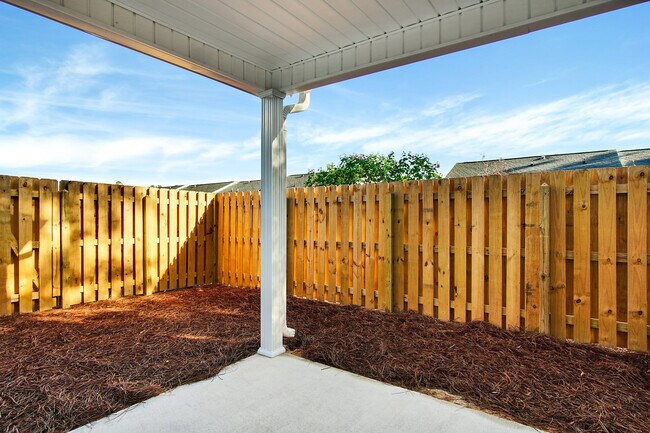 Building Photo - 564 Deerchase Ct