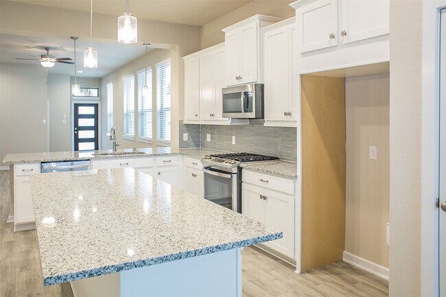 Building Photo - 10465 Wild Rice