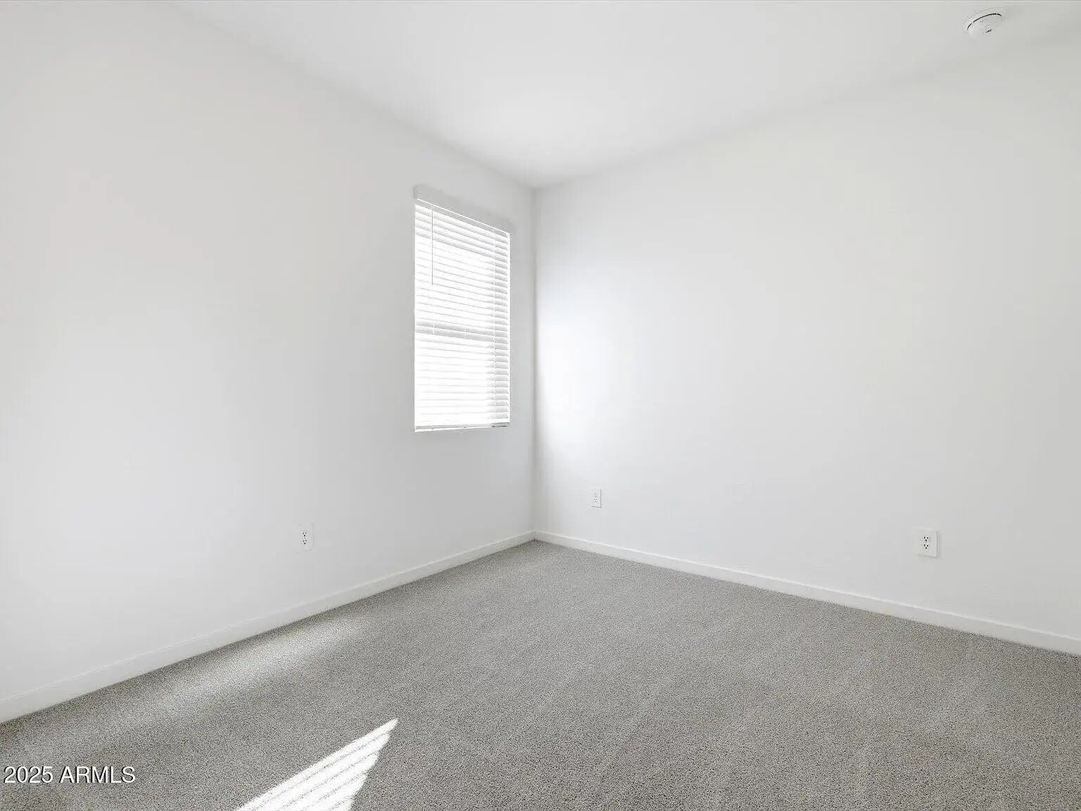 Building Photo - 24637 W Grove St