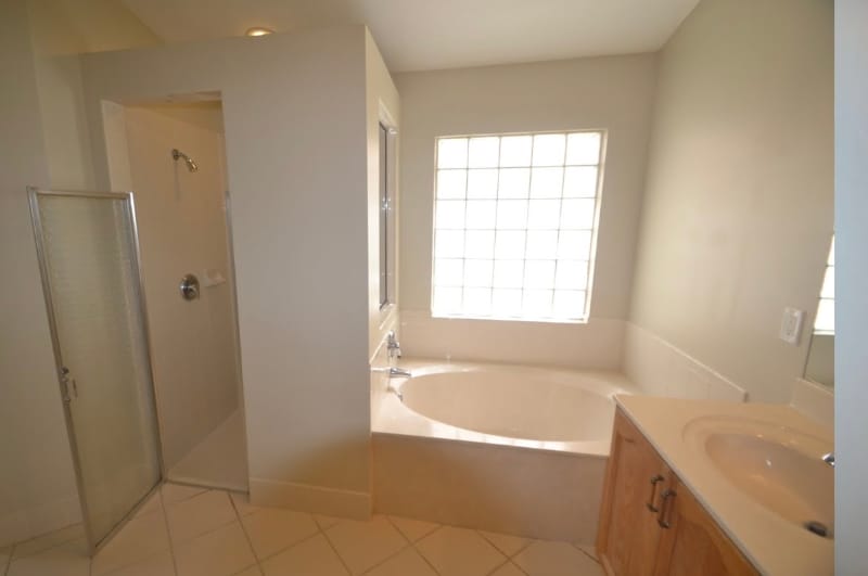 Building Photo - 2838 N Custer Rd