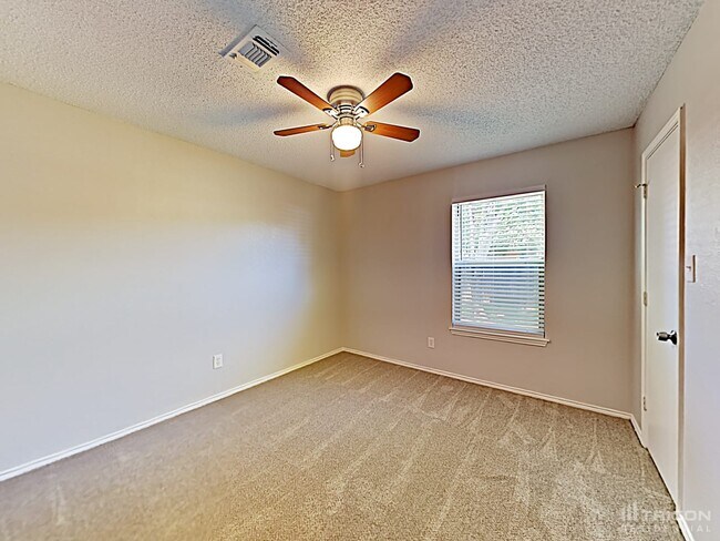 Building Photo - 6514 Spitfire Dr