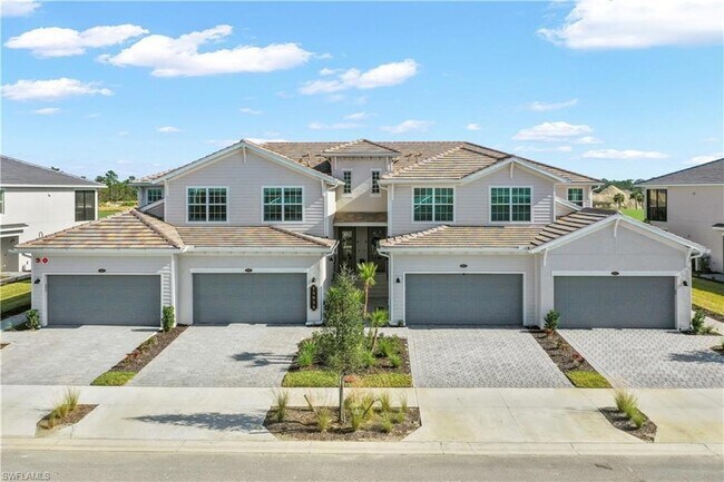 Building Photo - 15935 Grassland Ln