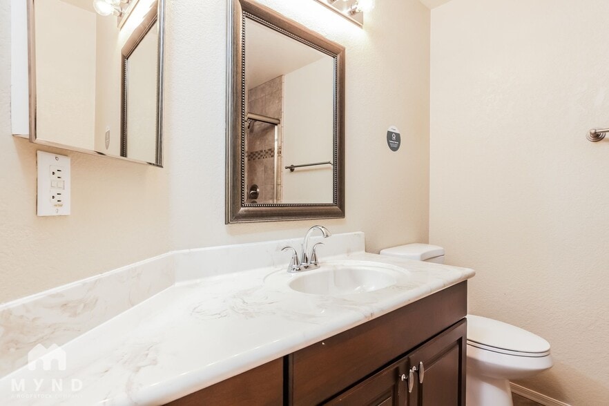 Building Photo - 4126 W Monona Dr