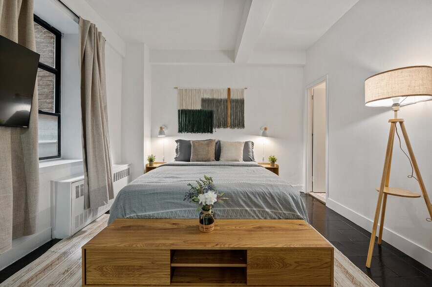 Building Photo - 420 Lexington Ave Ave