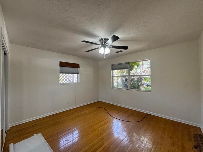 Building Photo - Beautiful Beachside Home in Ormond Beach!