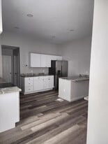 Building Photo - 316 Klotter Ave