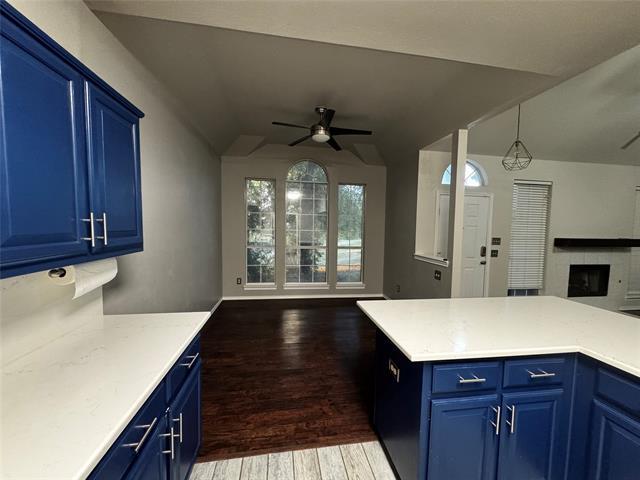 Building Photo - 1365 W Branch Hollow Dr