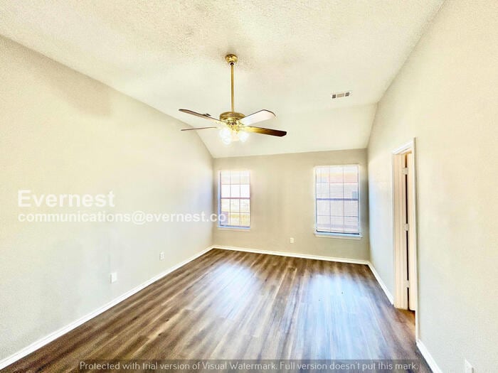 Building Photo - 1029 Matthew St