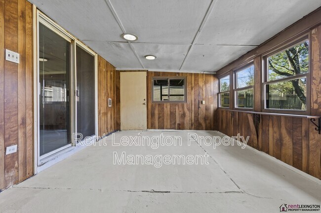 Building Photo - 3186 Beaver Creek Dr