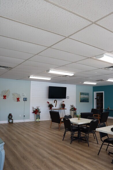 Rec Room - 5850 18th St N