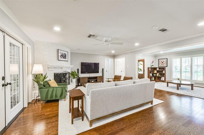 Building Photo - 5006 Shady Nook Ct