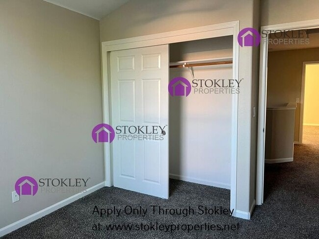 Building Photo - 1019 Sycamore Ln