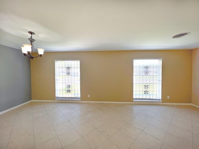 Building Photo - 2815 Monticello Dr