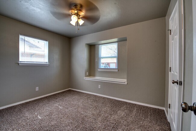 Building Photo - 808 Butler St