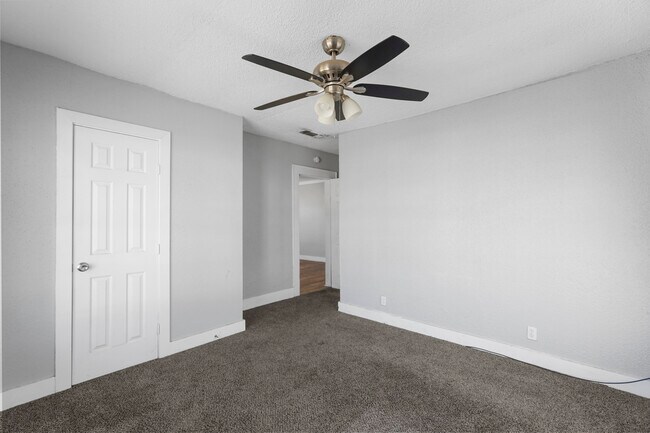 Building Photo - 1018 Chaffin St