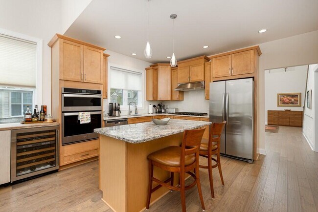 Building Photo - 3031 N Spurway Dr