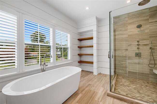 Building Photo - 23 Bayview Rd