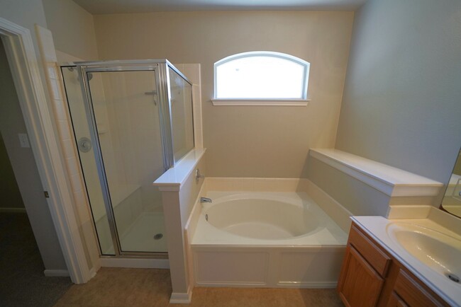 Building Photo - Stunning Single-Story Home Now Available i...