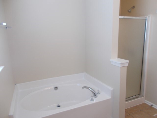 Building Photo - 121 Dovetail Dr
