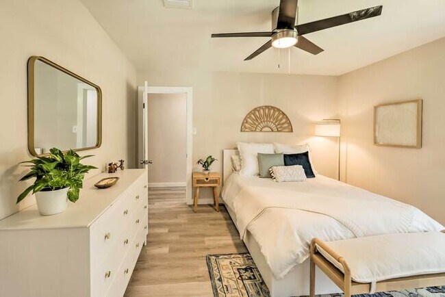 Building Photo - 6204 Wagon Bend