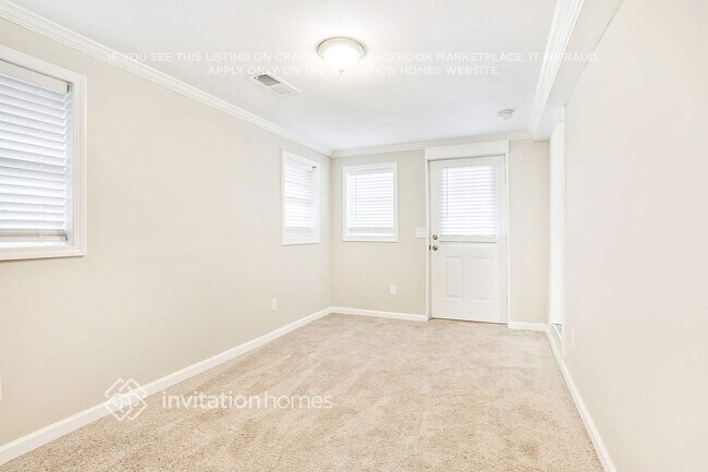 Building Photo - 329 Mount Zion Rd