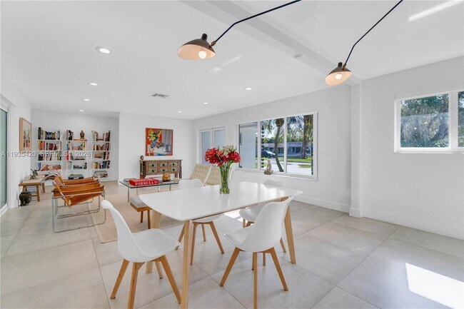 Building Photo - 7465 SW 135th St