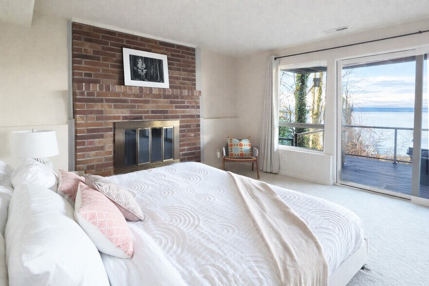 Building Photo - 4091 Hillcrest Ave SW