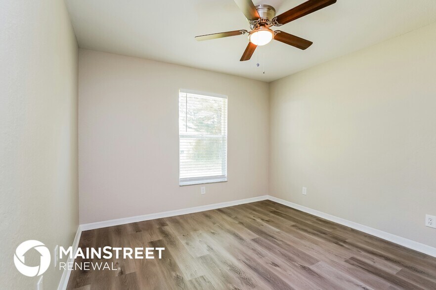 Building Photo - 2221 NE 3rd St