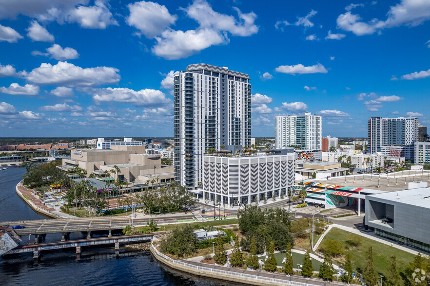 Building Photo - AER APARTMENTS