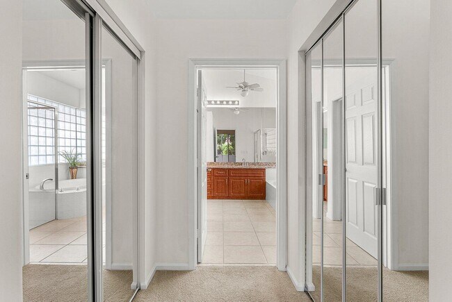 Building Photo - 7728 Edinburough Ln