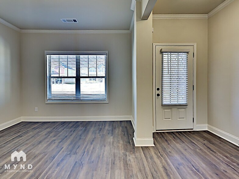 Building Photo - 9028 Holder Rd