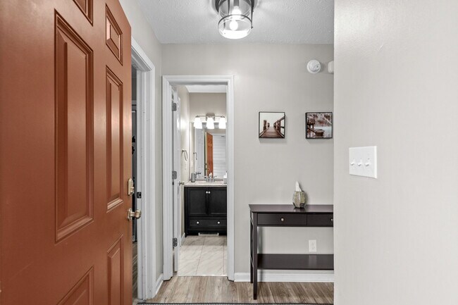 Building Photo - 4088 Fairway Lakes Dr