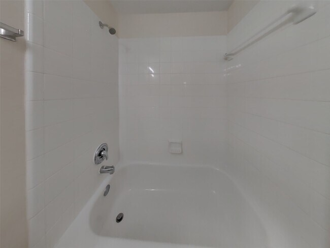 Building Photo - 2906 Crescent Bend Rd