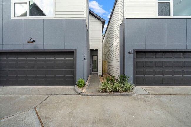 Building Photo - 3 Bed 2.5 Bath New Construction Available NOW!