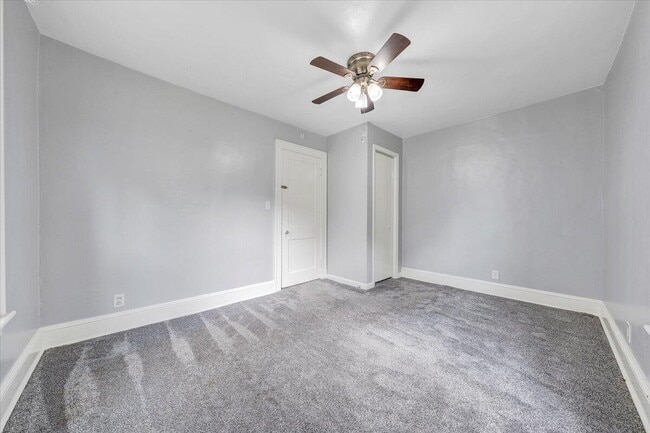 Building Photo - 812 Mississippi Ave NE