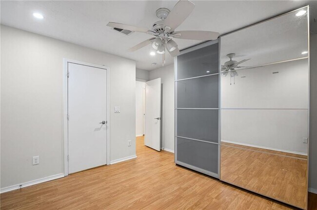 Building Photo - 2110 Augusta Dr