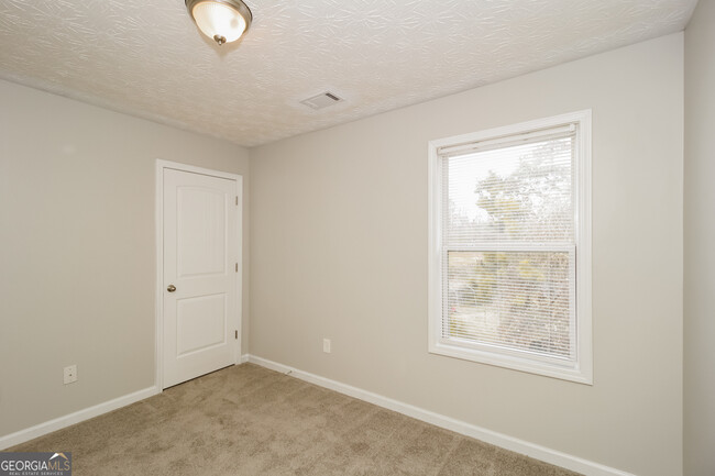 Building Photo - 7092 Littlebrook Way